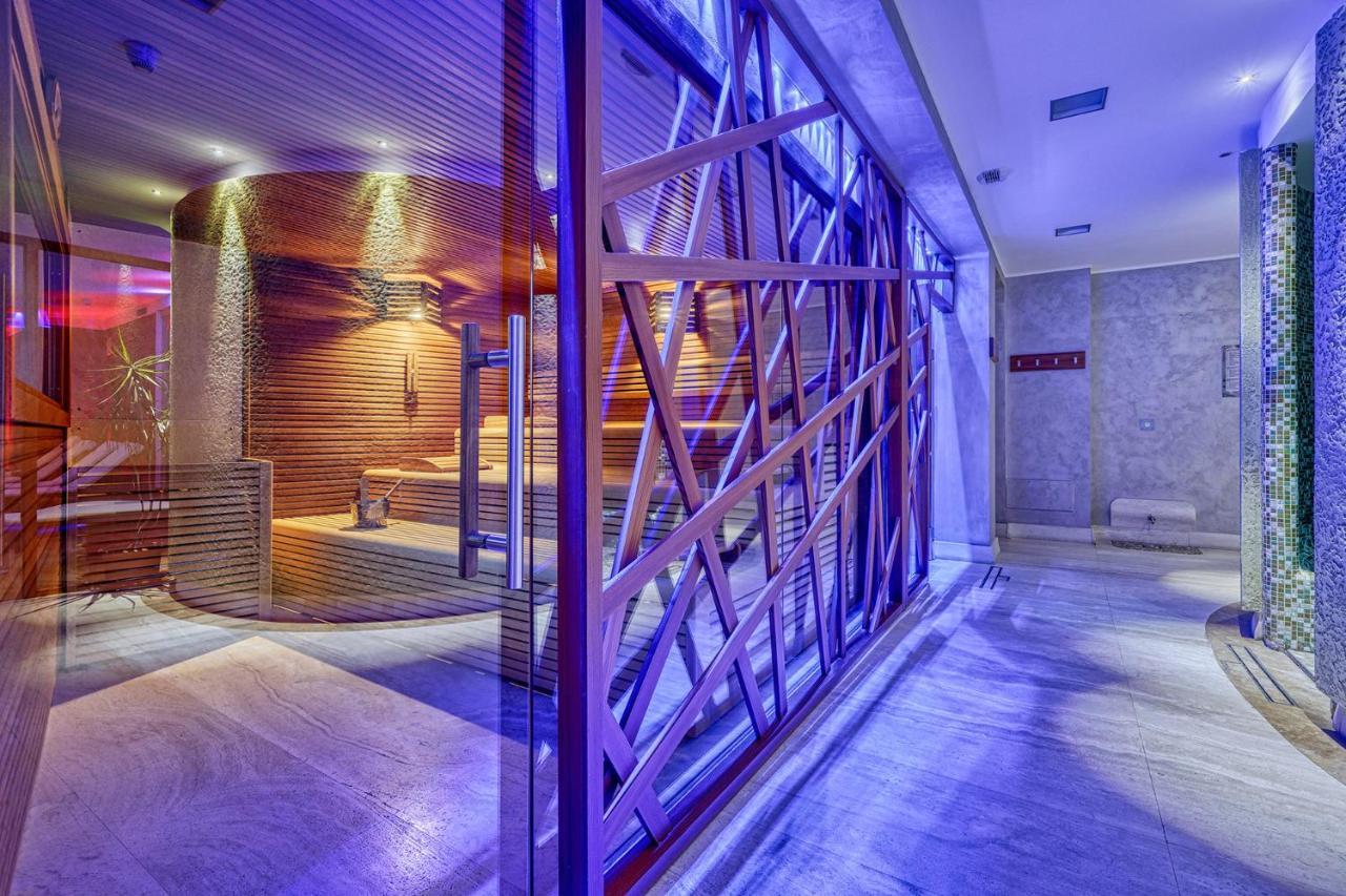 Majestic Hotel Madonna di Campiglio Ngoại thất bức ảnh
